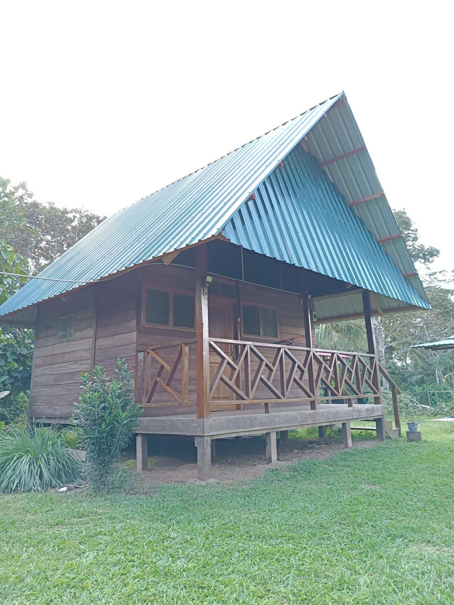 Quirquincho House Lodge Puerto Maldonado Extérieur photo